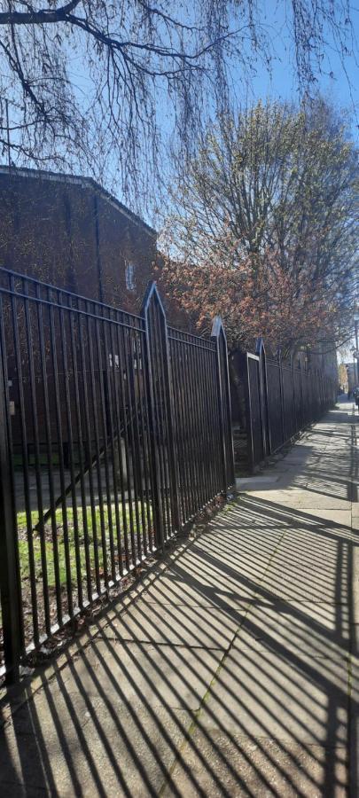 Homestay Double Bedroom In Liverpool