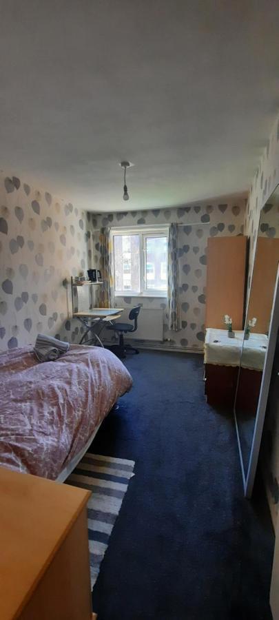 Double Bedroom In *